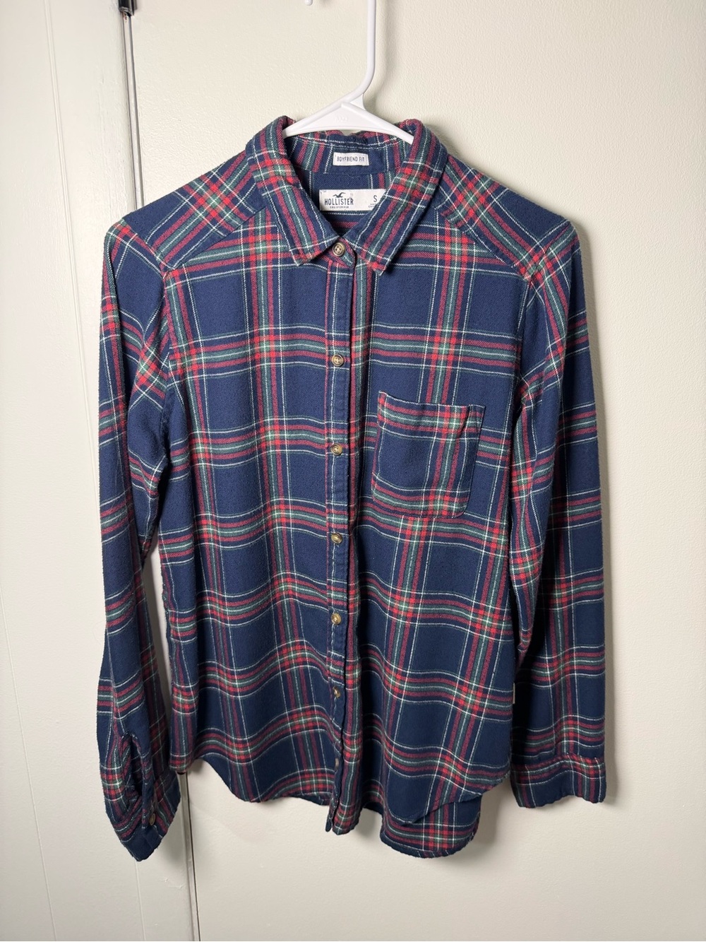Hollister Women’s Boyfriend Fit Flannel Shirt | Navy/Red/Green Plaid | S | GUC